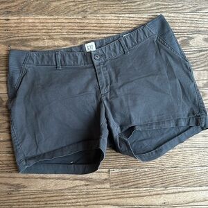 GAP maternity Shorts gray Size 6 EUC
